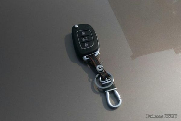 领动钥匙放车里会自动落锁吗？领动自动锁车-图2