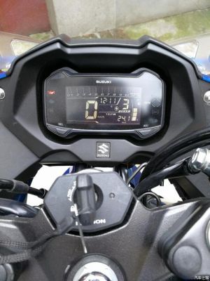 铃木gsx150仪表盘（铃木gsx600仪表）