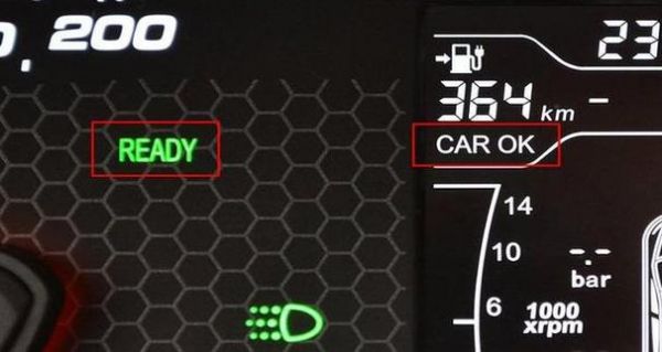 卡罗拉双擎仪表盘（卡罗拉双擎仪表盘上的ready是什么意思）-图2